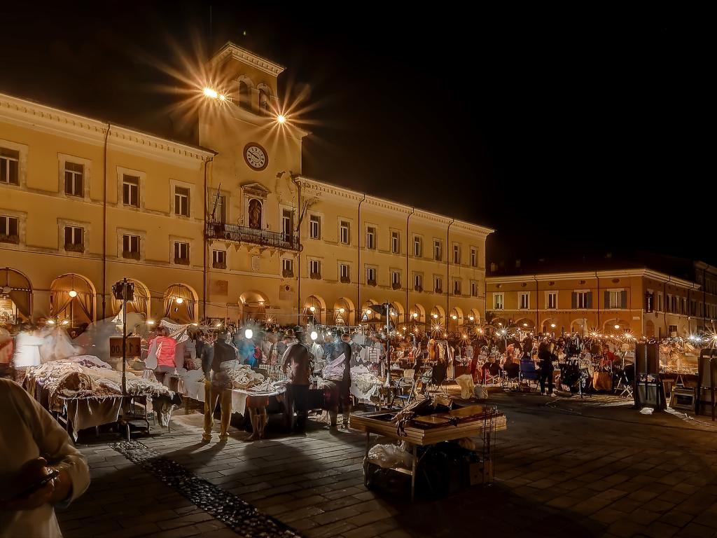 Hotel Excelsior Cervia Bagian luar foto