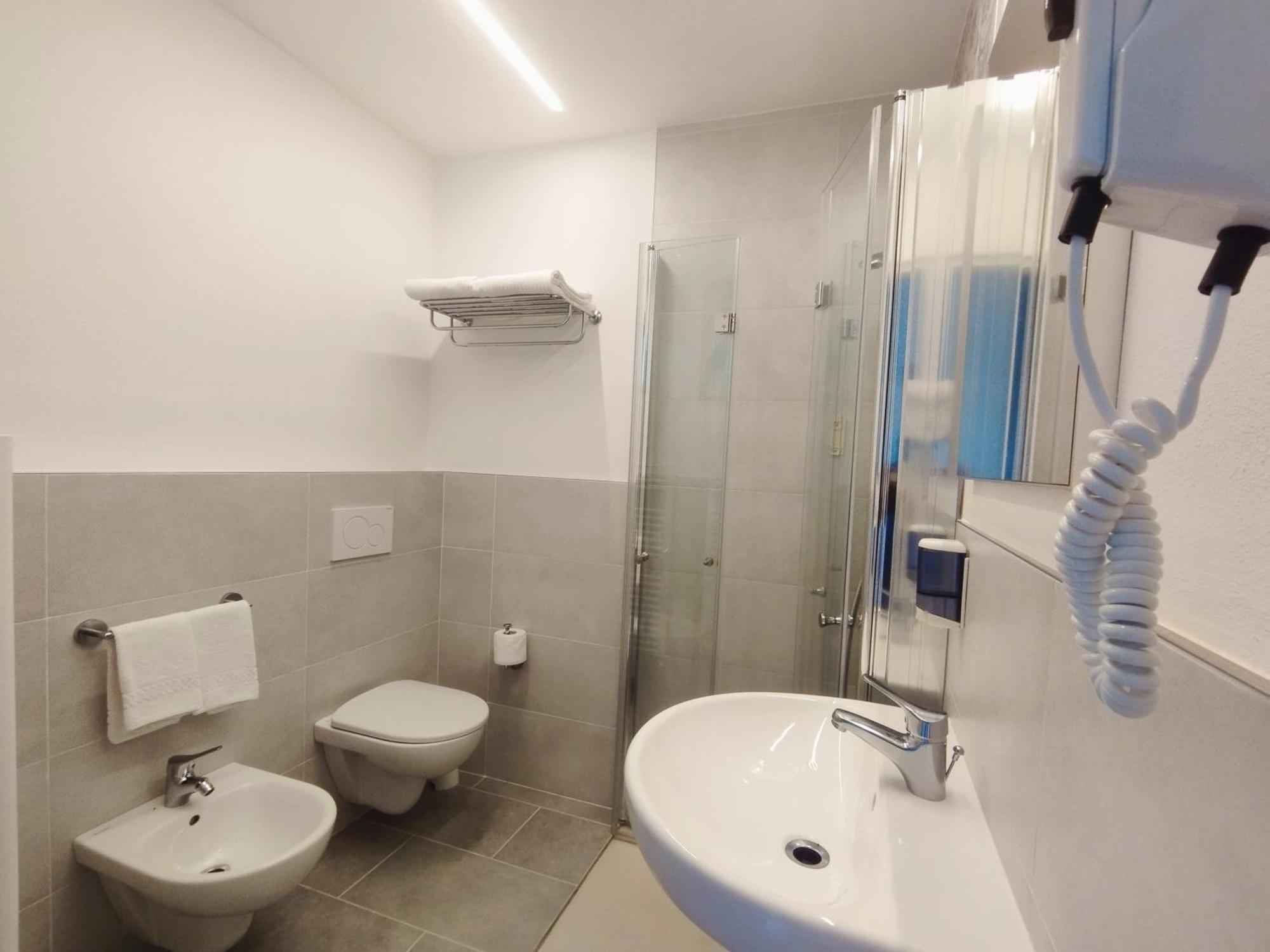 Hotel Excelsior Cervia Bagian luar foto