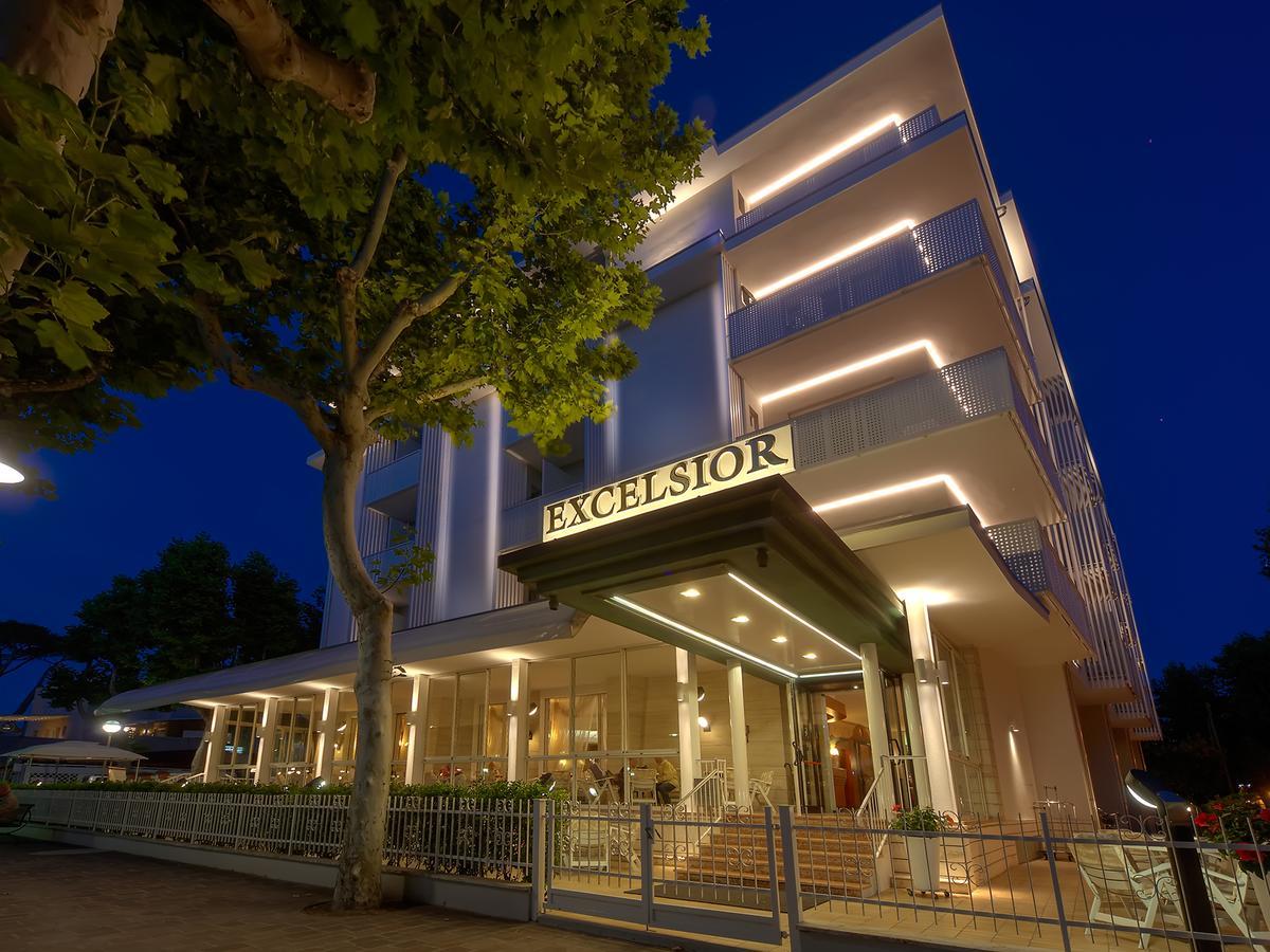 Hotel Excelsior Cervia Bagian luar foto