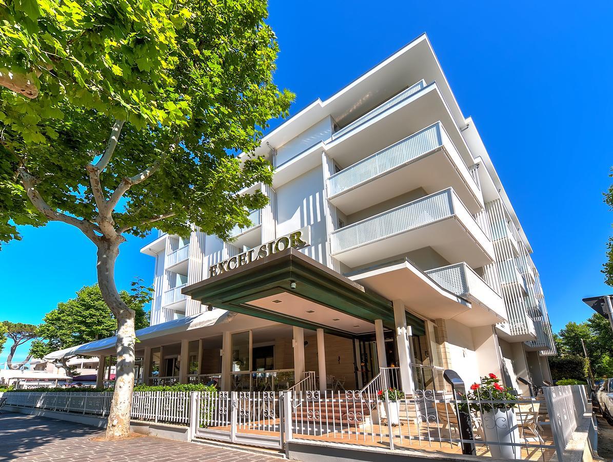 Hotel Excelsior Cervia Bagian luar foto